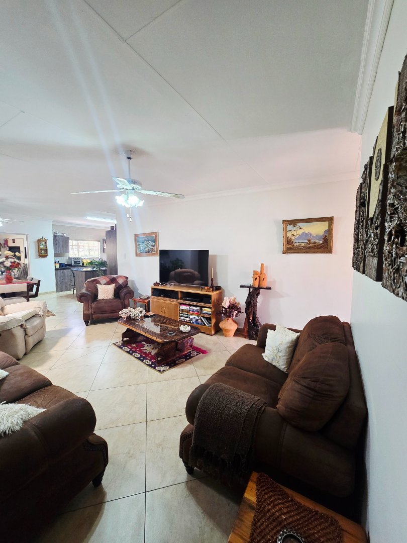 3 Bedroom Property for Sale in Flimieda North West